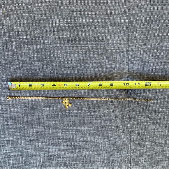 𝐈𝐧𝐢𝐭𝐢𝐚𝐥 𝐀𝐧𝐤𝐥𝐞𝐭 x Gold Plated - Picture 4 of 4